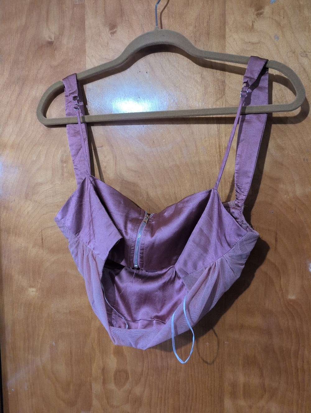 36point5 Woman's Large Cropped Bra Tank - Picture 3 of 4